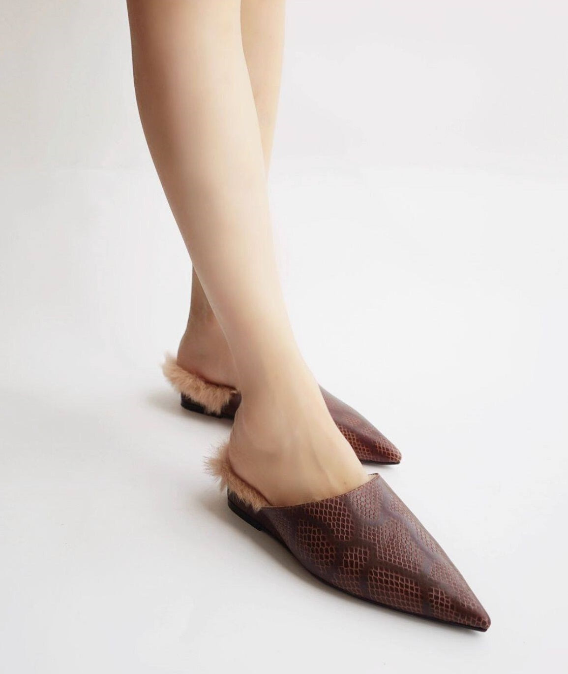 B-FEI pointed toe fur shoes-MARU.