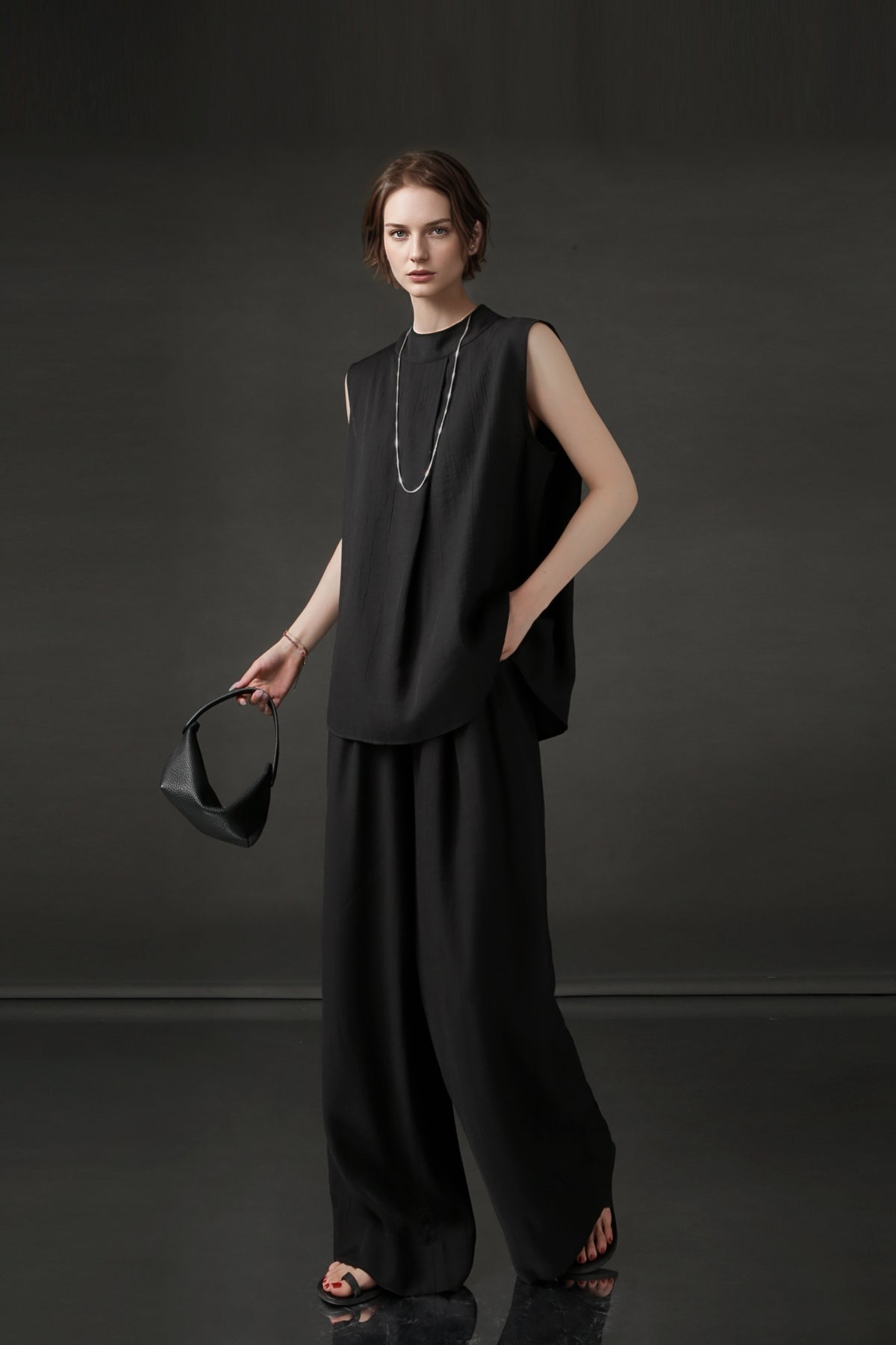 PIAOIN texture linen silk stand up collar sleeveless t-shirt - MADEI