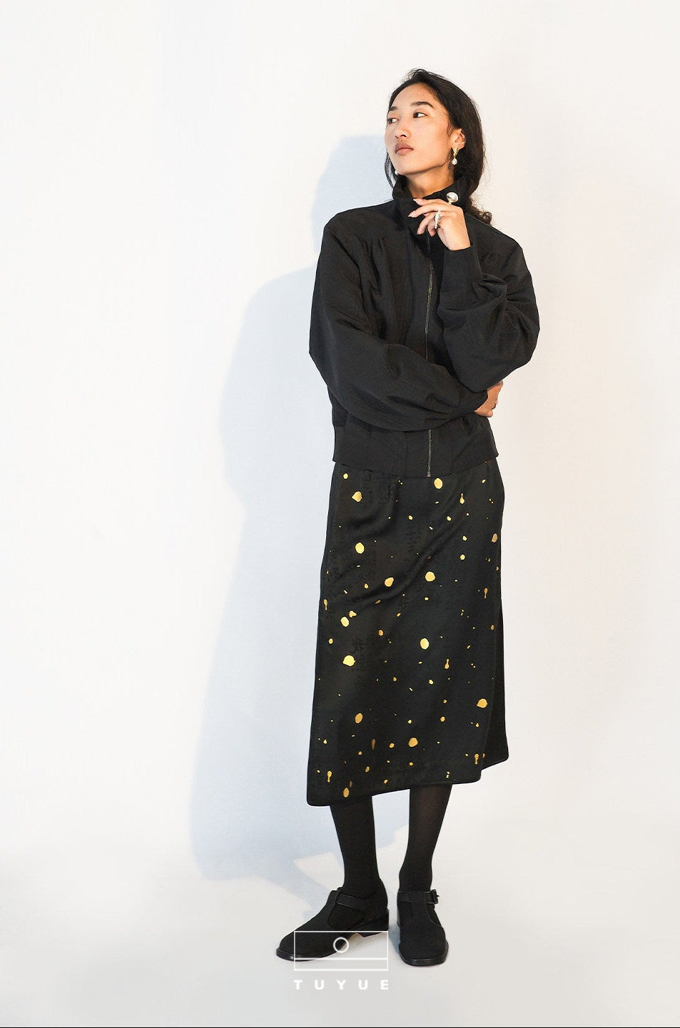 TUYUE Stand Collar Zipper Cropped Silhouette Jacket - HELEN.
