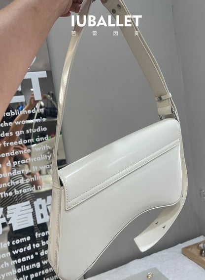 IUBALLET Style Shape Original Design Leather Women's Bag Lock Buckle  - PULL.