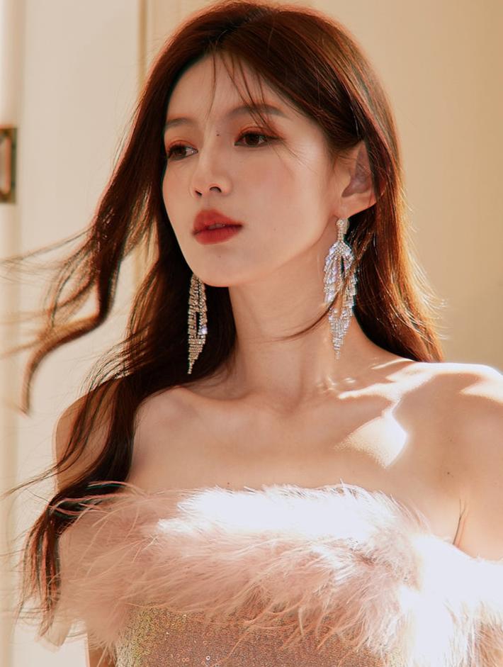 DOLLY Luxury Sparkling Full Diamond Chic Tassel Earring-CAROL