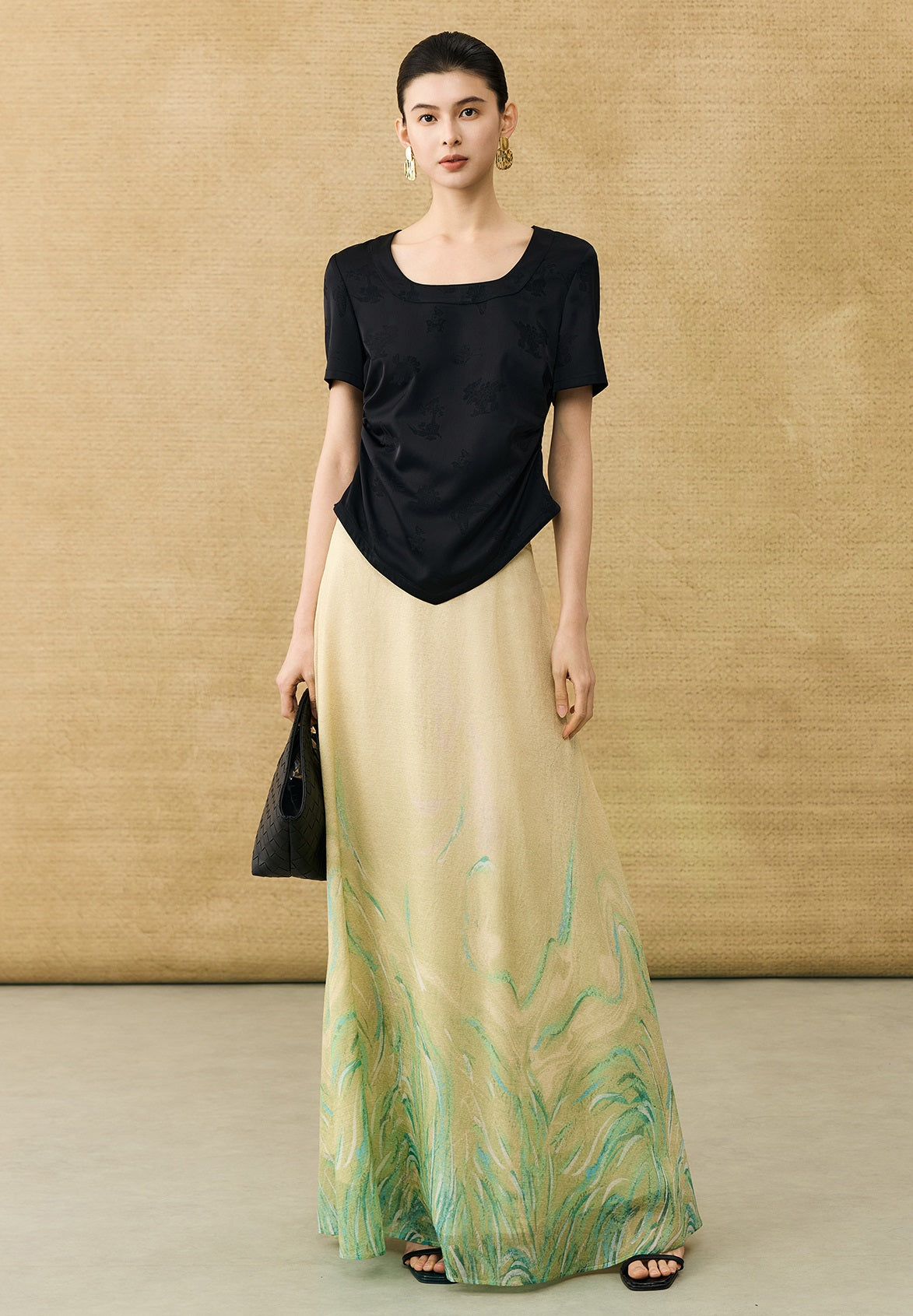 HECO Chinese Acetate Small Square Neck Short Sleeve Top- BEAK.