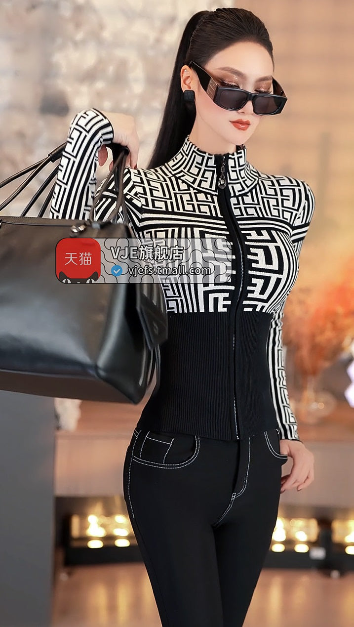 VJE Black and White Pattern Jacquard Turtleneck Top Sweater-LISDAY.