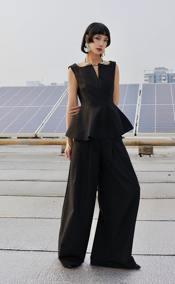 TINY IN Curved split wide-leg black trousers-SLUF