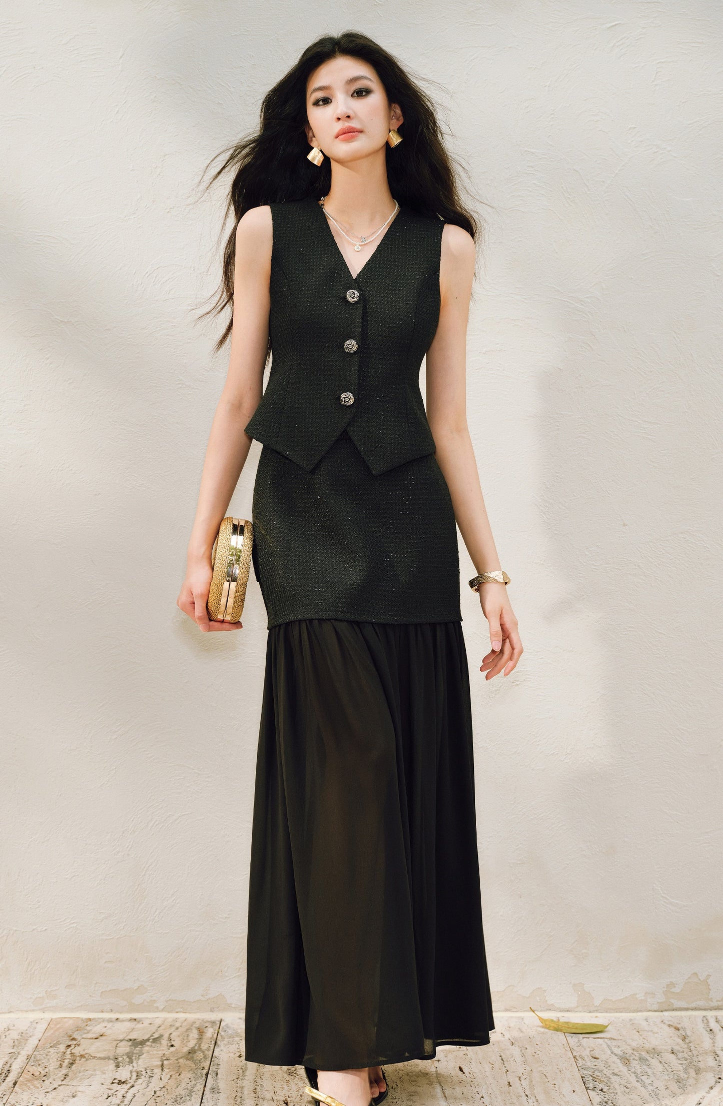 WANGXO |Light Georgette V-Neck Vest & Flowing  Skirt Suit Set-RINA