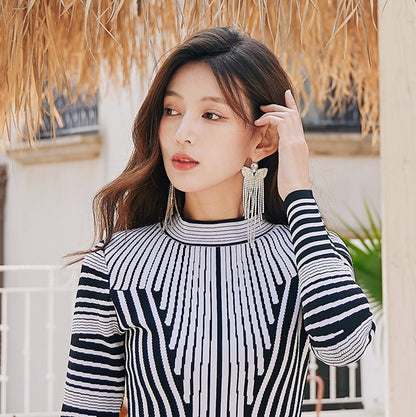 DOLLY Elegant White Diamond Tassel Earring-NONNA