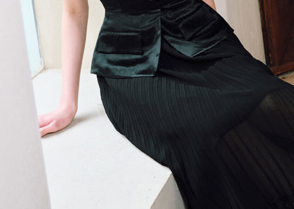 WANGXO | Faux Two-Piece Vest Suit & Romantic Pleated Gauze Skirt -THIA.