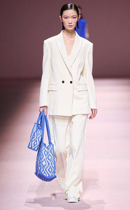 COMME MOI Lv Yan designer's new casual contrasting straw handbag - hadley.