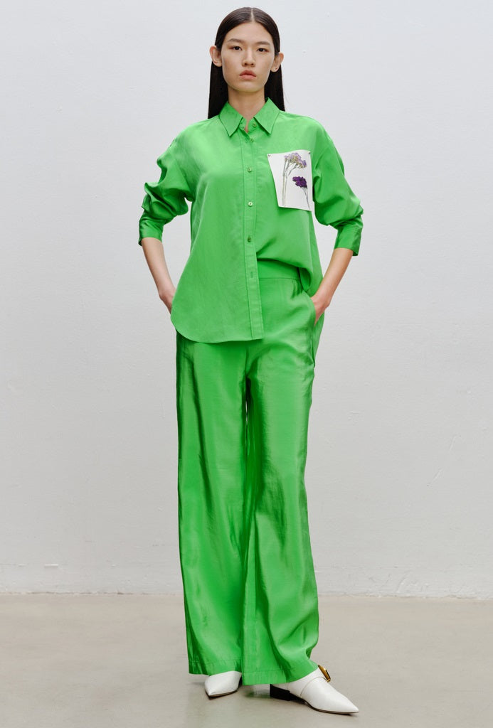 COMME MOI Lv Yan designer dopamine women's peak-necked silhouette shirts - MILA.