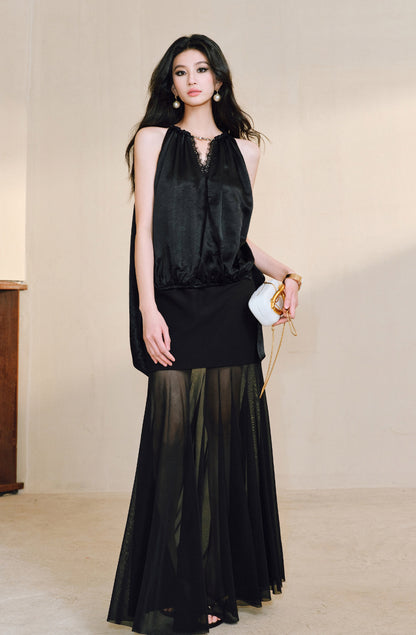 WANGXO| Acetate  Lace-Trimmed Metal Chain Halterneck V-Neck Pleated Top -AYRA.