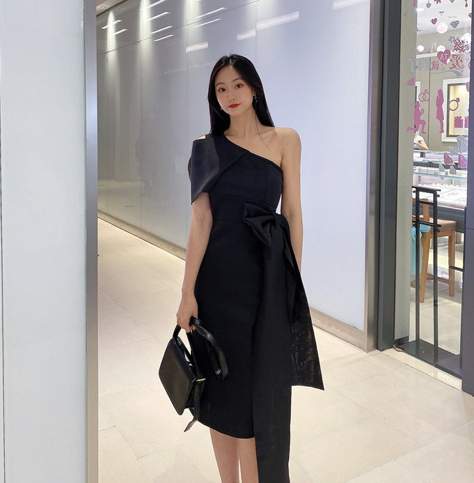 DOLLY Elegant French Style Slant Collar Sleeveless High Waist Midi Dress-QUINNE