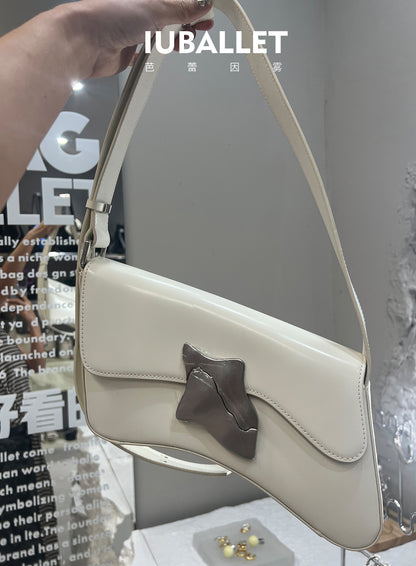 IUBALLET Style Shape Original Design Leather Women's Bag Lock Buckle  - PULL.