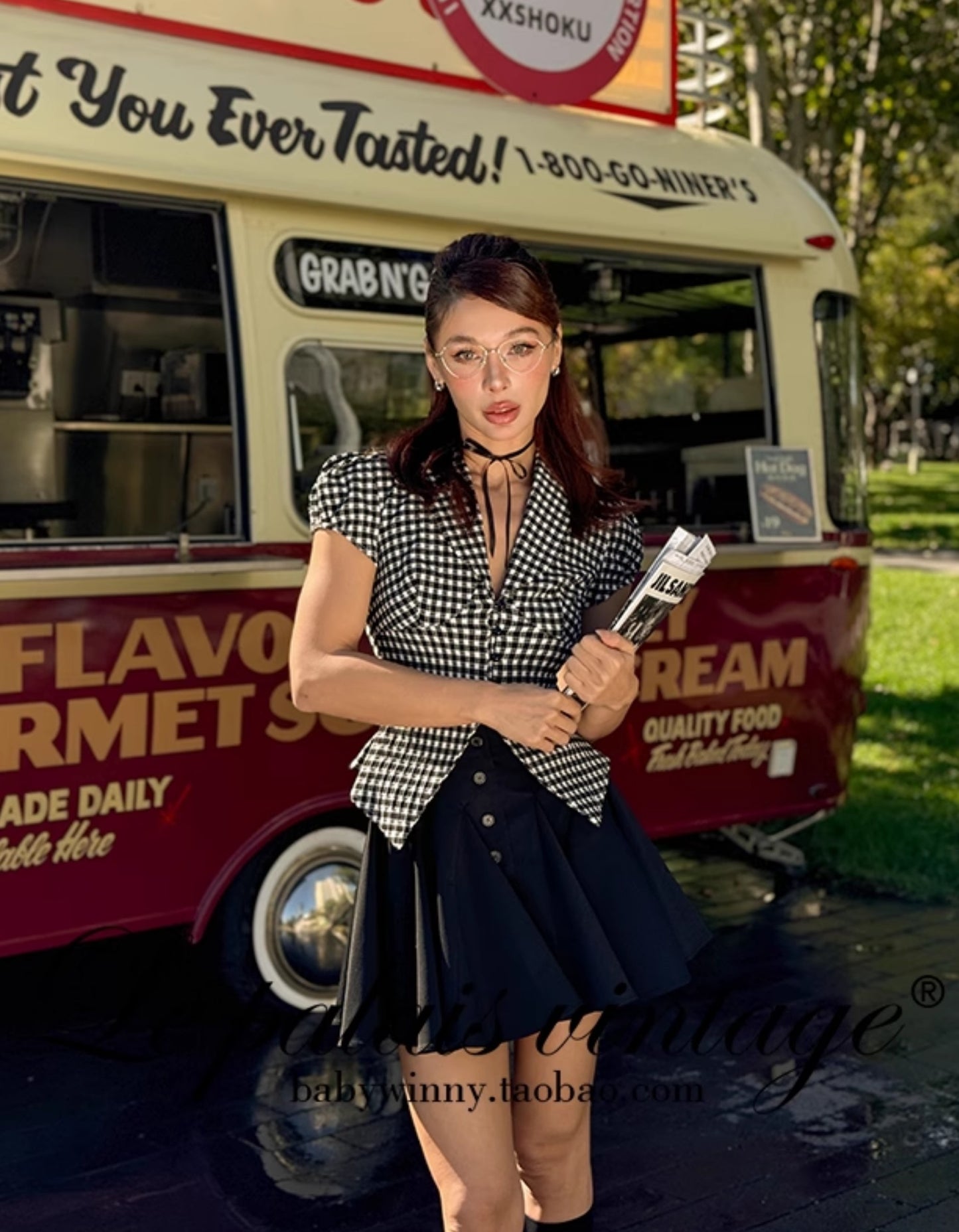 Le Palais Vintage Black & White Plaid Slim Puff Sleeve Shirt-ARARAGI.