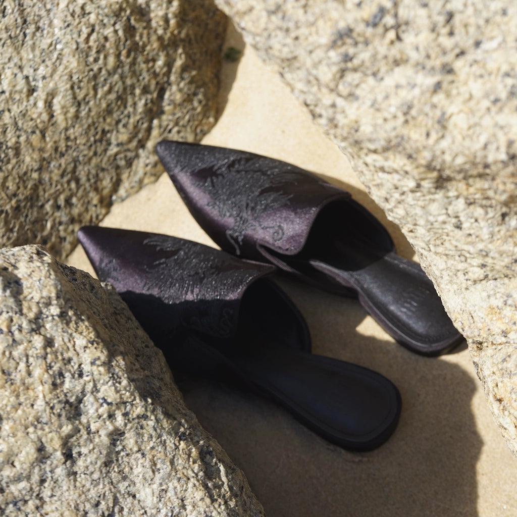 B-FEI limited edition pointed flat slippers-SHINO.