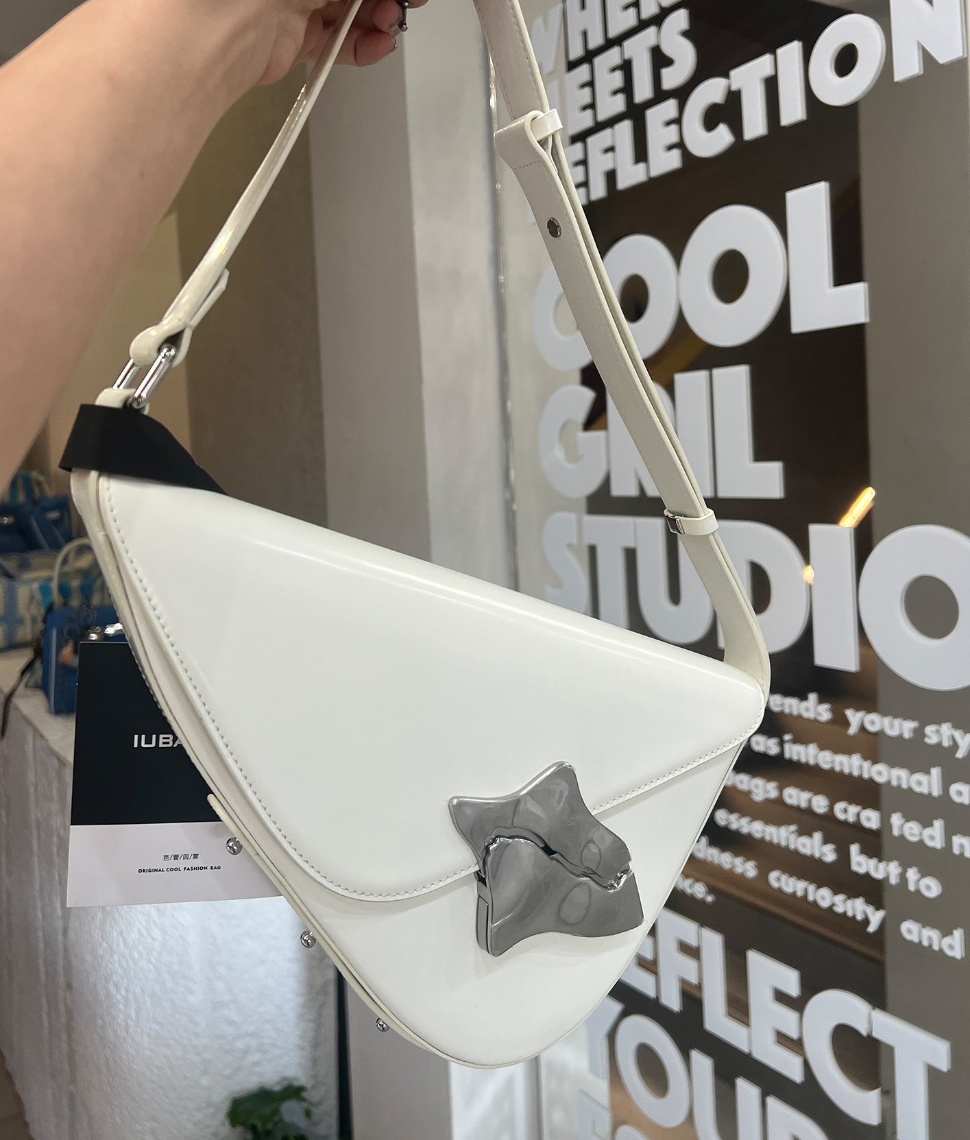 IUBALLET Fog Gunner niche design saddle leather triangle bag - GUYS.