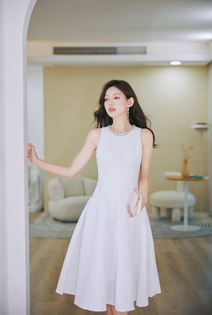 DOLLY Elegant White Crew Neck Sleeveless Long A-Line Dinner Dress-SIBYL