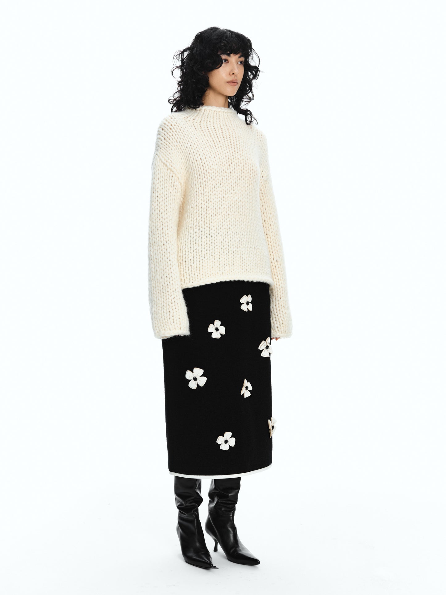 SERRER Ivory alpaca coarse stick needle hand-knitted long sleeved sweater - JULIAN.