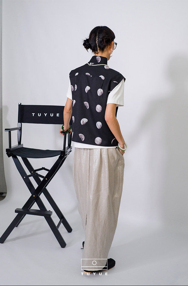 TUYUE moon print elegant stand-up collar silhouette vest- DONAVAN.