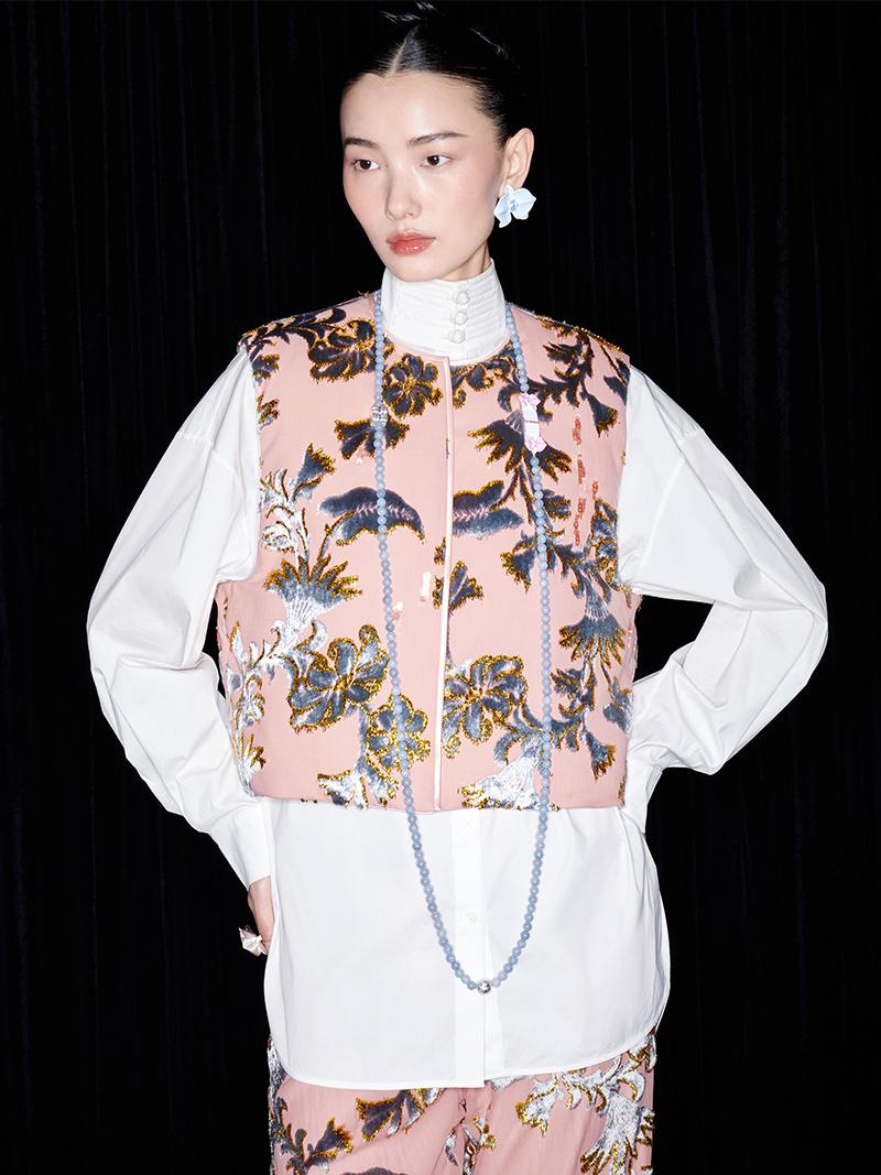 M essential Mackay designer blue velvet atelier beaded down vest - Nami.