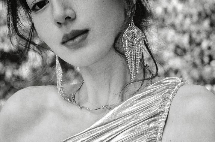 DOLLY High End Full Diamond Tassel Chic Earring-BOMA