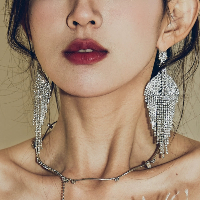 DOLLY High End Full Diamond Tassel Chic Earring-BOMA