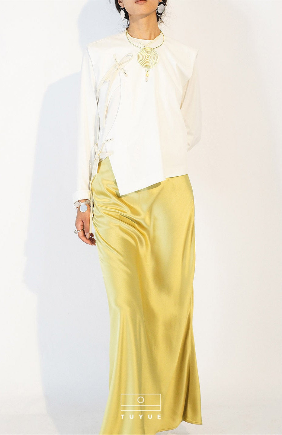 TUYUE White Lace-up Asymmetrical Slanted Placket Shoulder Vest - KATIE.