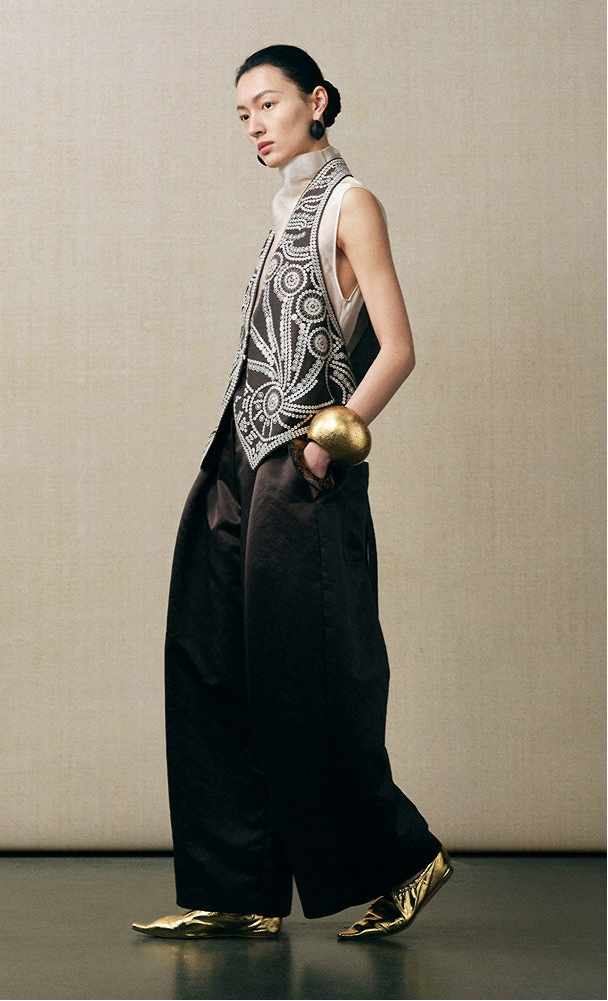 ZHUCHONGYUN  beige collar high neck sleeveless top-HISOKA.