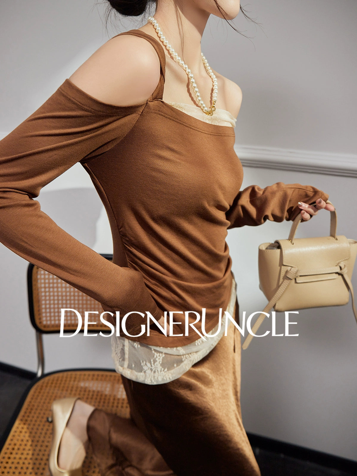 DGU "Twilight" coffee lace contrasting retro loose slimming temperament top - STRAT.