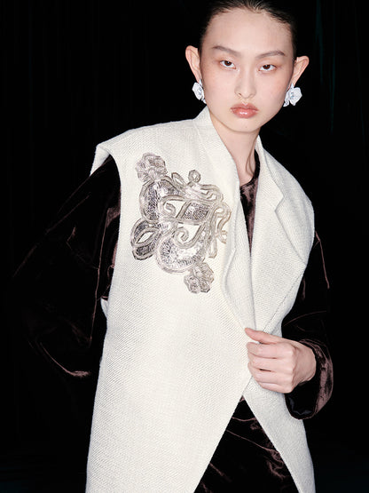 M essential Mackay designer embroidered stand-collar vest velvet top pant set - Niara