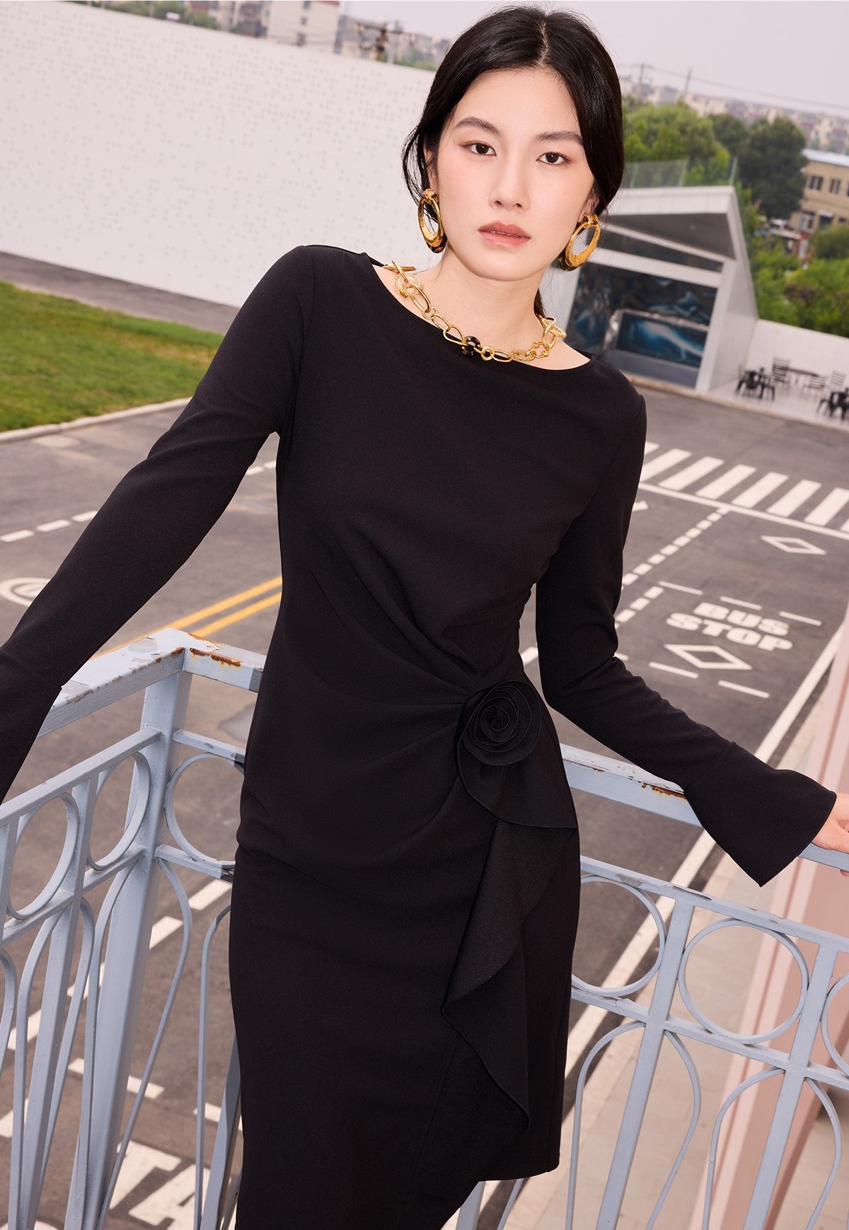 YES BY YESIR  swaying flower long-sleeved midi dress - KING.