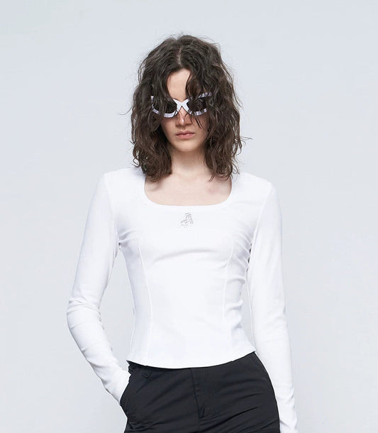 ANNAKIKIT LOGO Hot Diamond Large U-neck structure bolero Shirt-LEVI