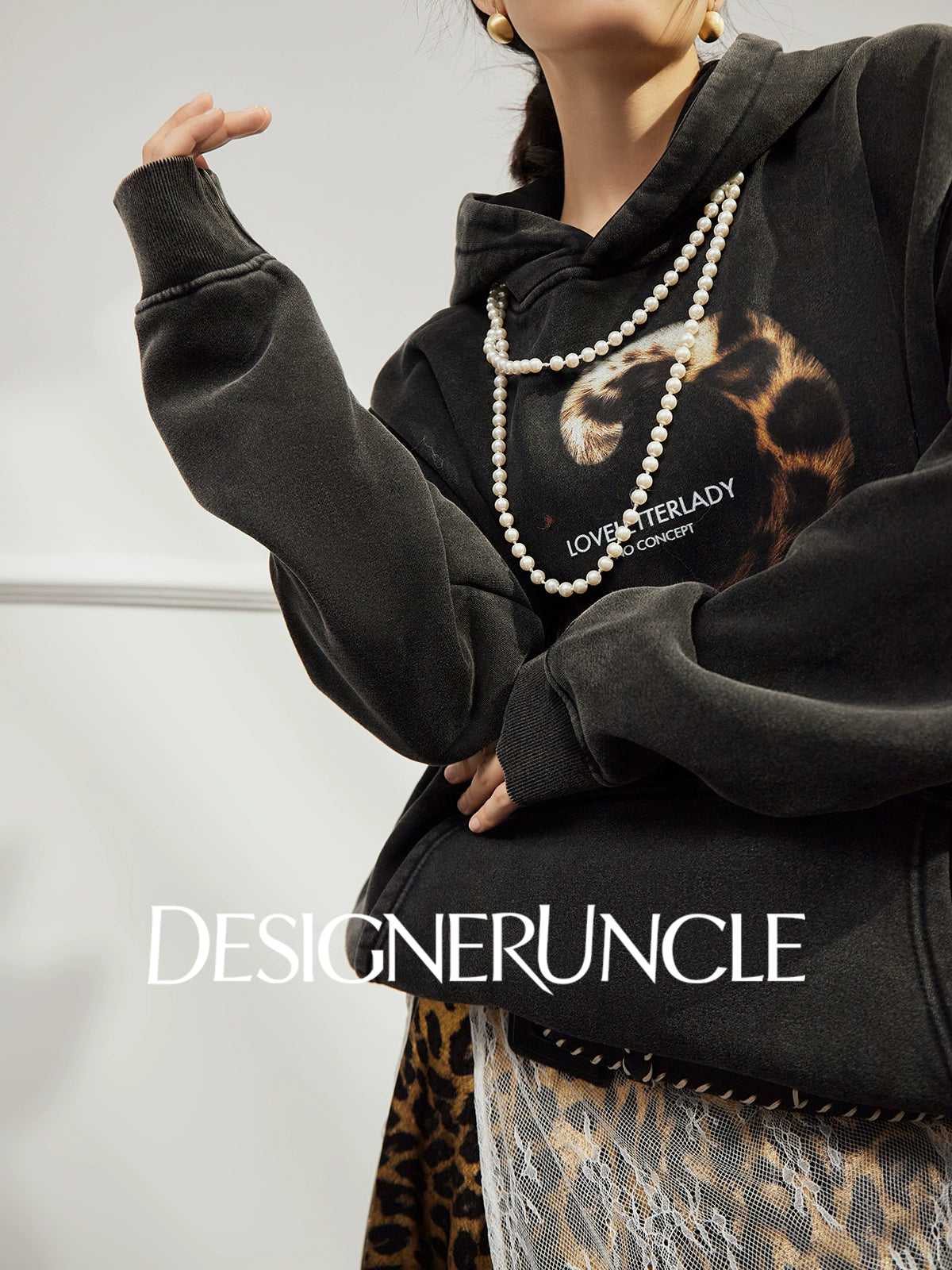 DGU×LAB "Moye" retro black sweatshirt  leopard tail print commuter top - TINK