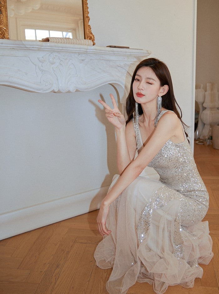 DOLLY Elegant Deep V-Neck Sleeveless Sequin Mesh Long Cocktail Dress-JUSTINA