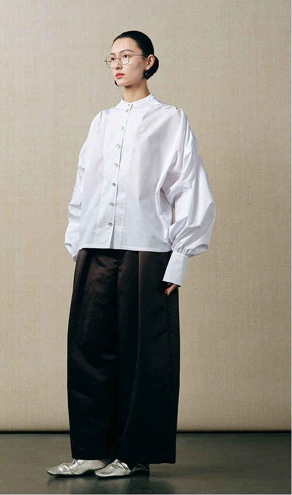 ZHUCHONGYUN balloon sleeve stretch mock neckline white shirt-STAD.