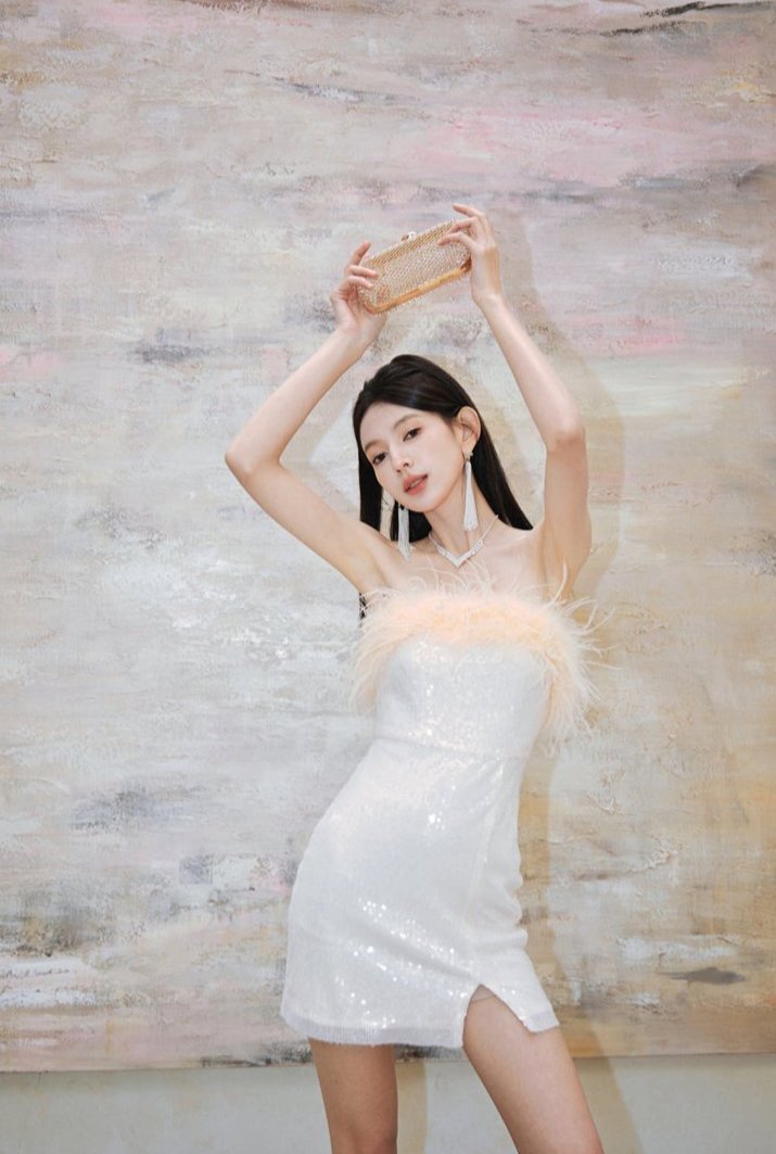 DOLLY High End Off White Feather Tube Top Sequin Short Slit Party Dress-PANTI