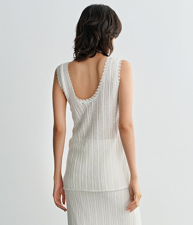 COMME MOI Women's White Cutout Raw Edge Knitted Vest - STELLA.