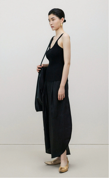ZHUCHONGYUN black ribbed scoop neckline knit vest top-BIEBI.