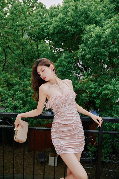 DOLLY Pink Sleeveless Diamond Chain Pleated Suspender Short Feather Dress-ZIXUAN