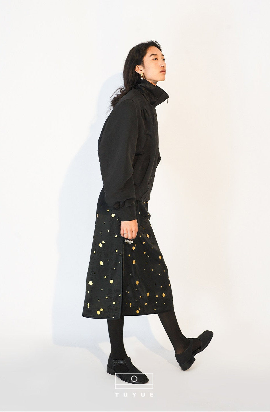 TUYUE Stand Collar Zipper Cropped Silhouette Jacket - HELEN.