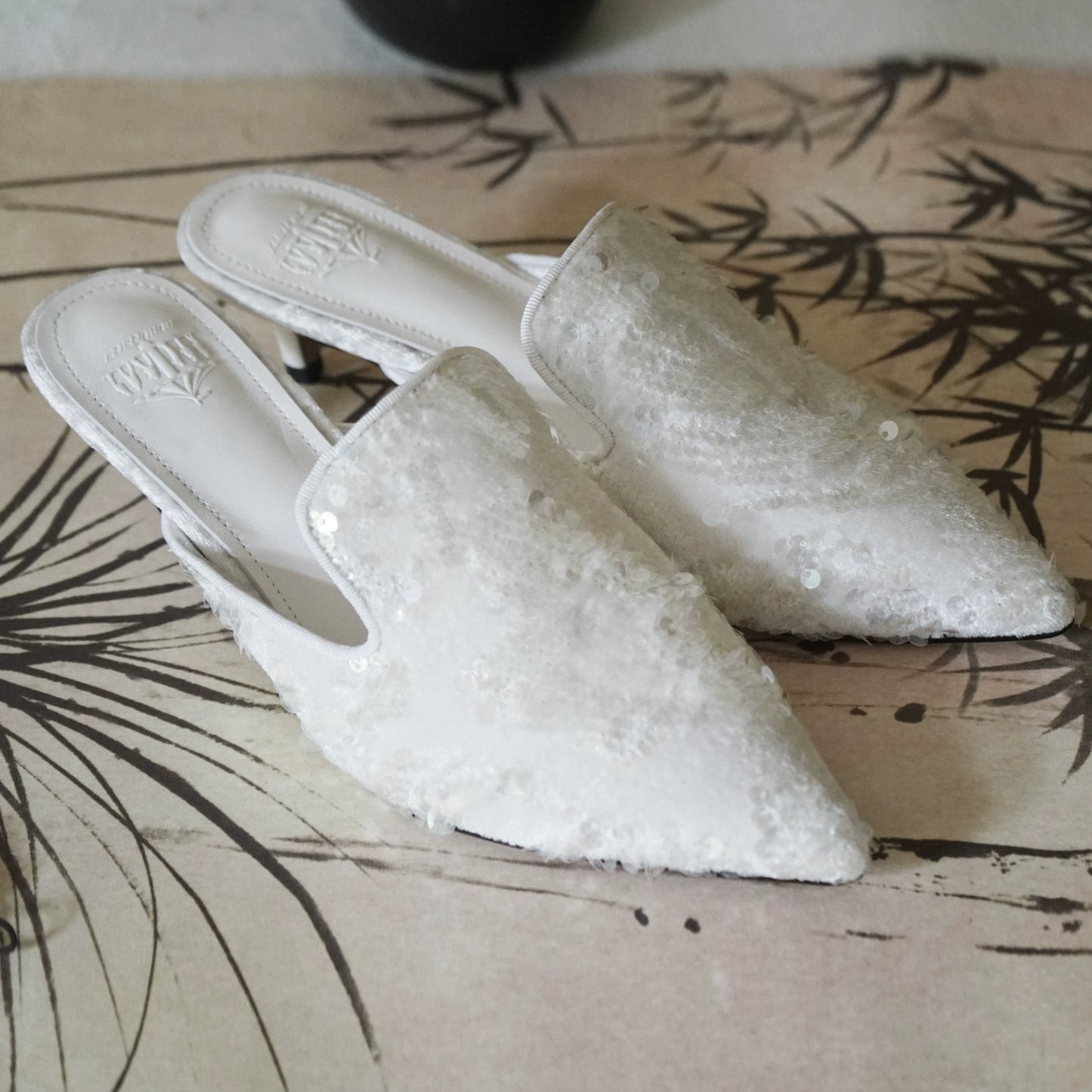 B-FEI Niche Design New Chinese White Kitten Heeled Mule -CHARLY.