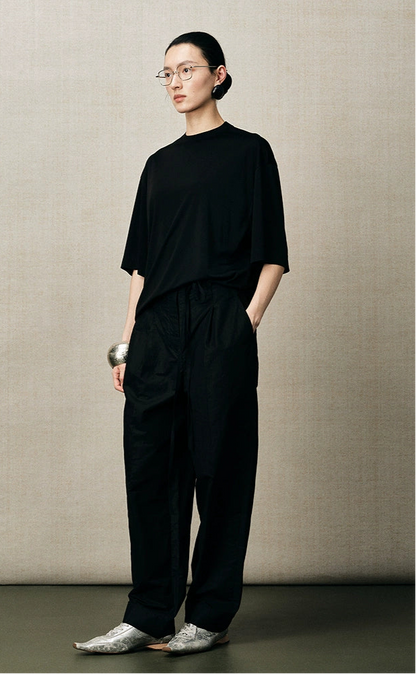 ZHUCHONGYUN black minimalist crew neck loose mid-sleeve top-IEJI.