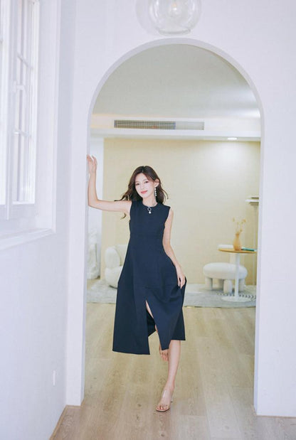 DOLLY Black Retro Style Crew Neck Sleeveless Slim Fit Midi Slit Office Dress-SIOBHAN