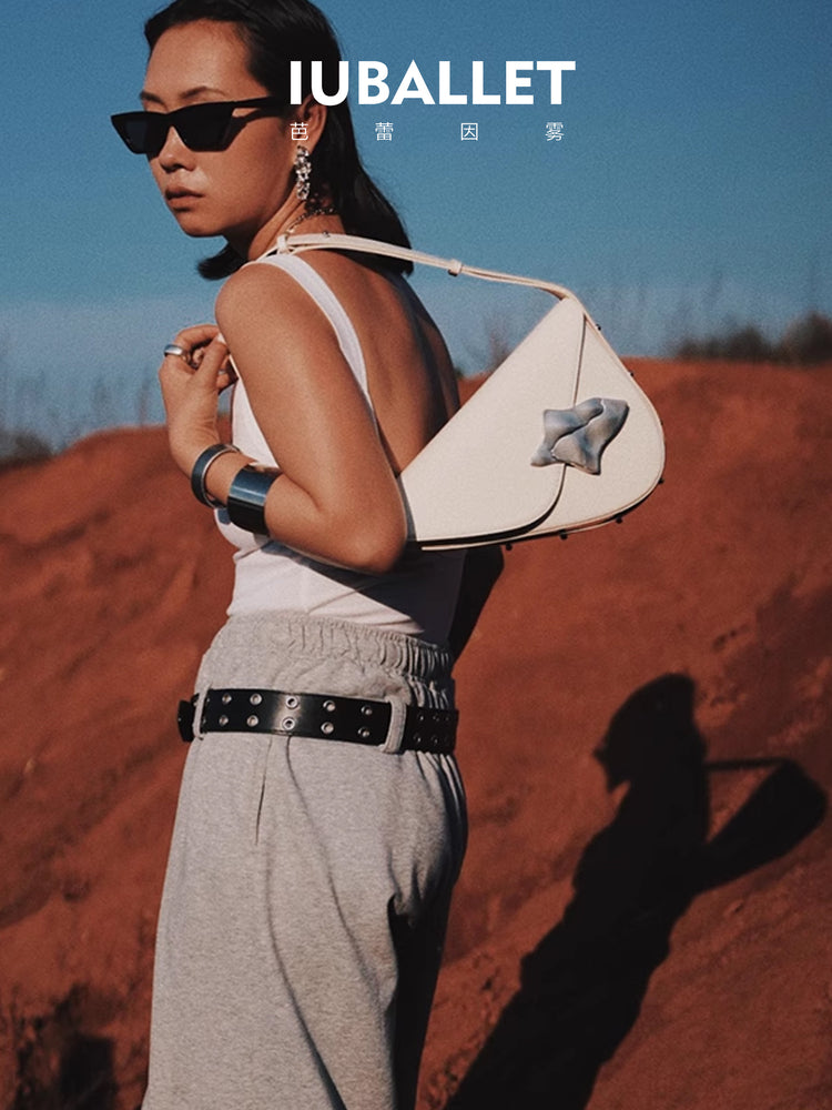 IUBALLET Fog Gunner niche design saddle leather triangle bag - GUYS.