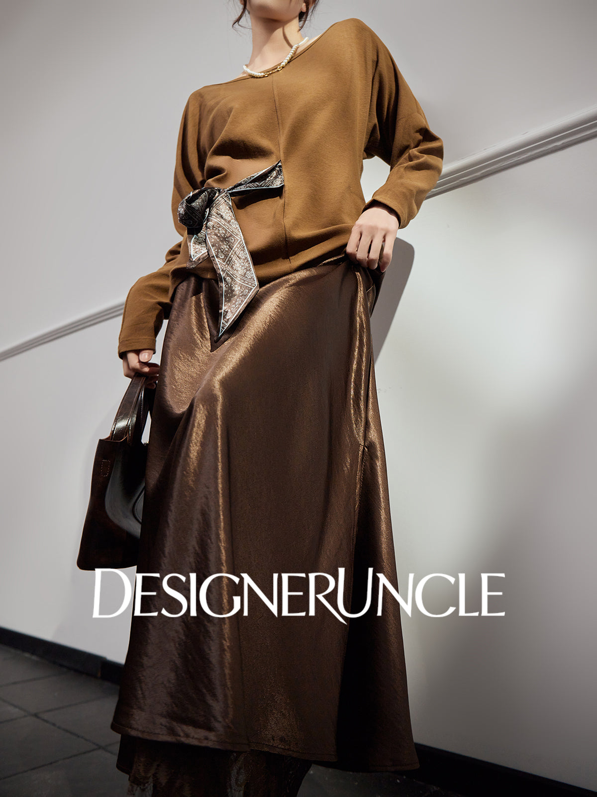 DGU "Gilded" high-waisted skirt acetate velvet drape - Kyla.