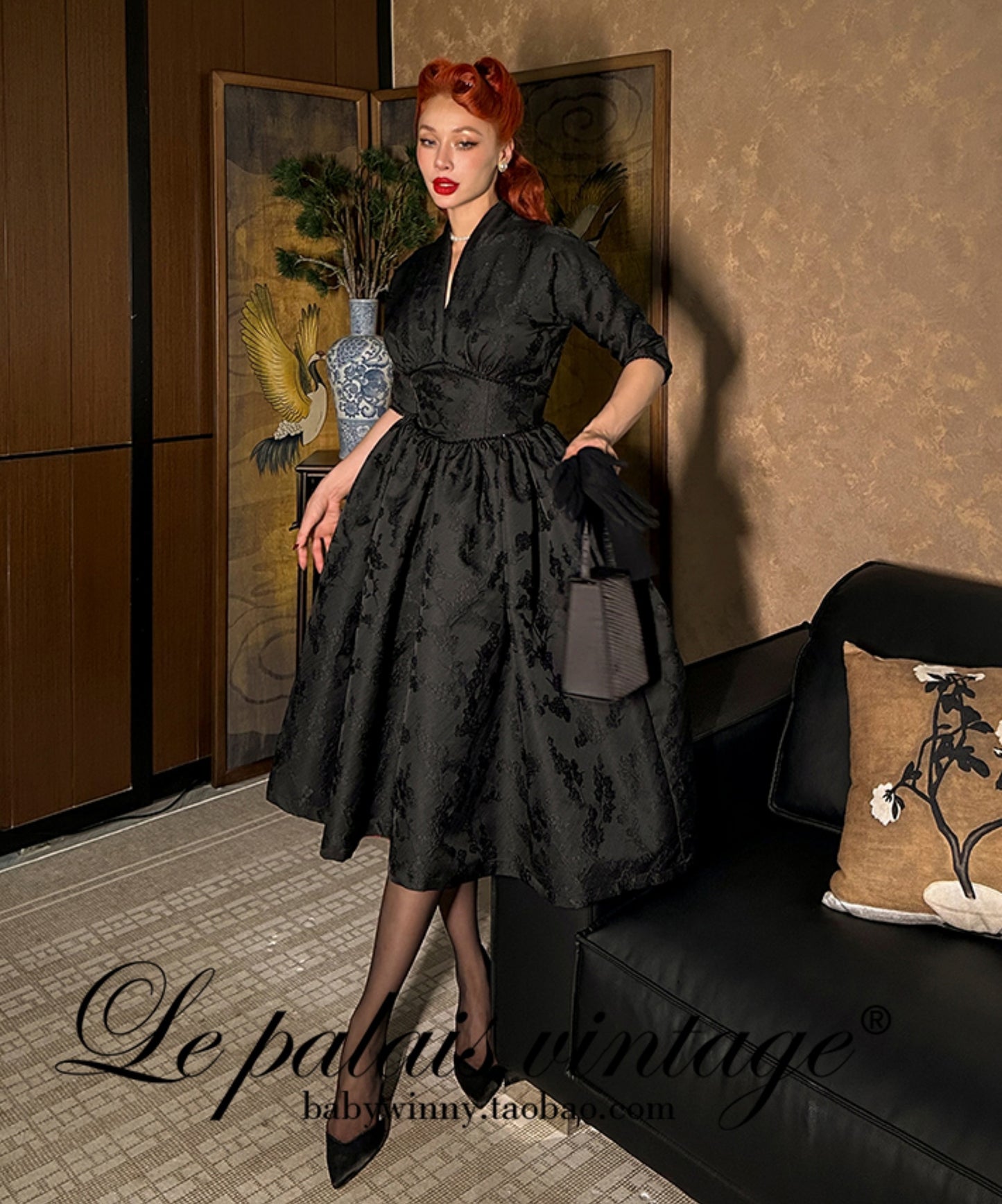 Le Palais Vintage Heavy Vintage Lace Dark Pattern False Waist Seal Bat-Sleeve Swing Dress-FAFA