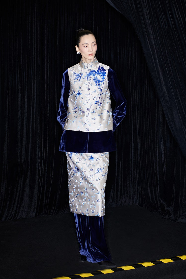 M essential Mackay designer butterfly jacquard blue vine and butterfly embroidery vest - DOME.