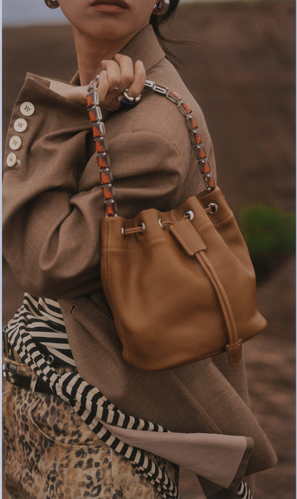 IUBALLET diamond-encrusted chain bucket bag - PRETTY.