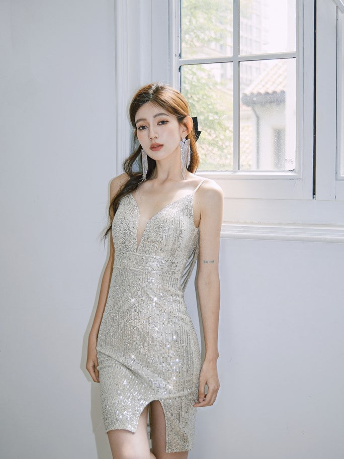 DOLLY Elegant Deep V-Neck Sleeveless Sequin Long Slim Fit Evening Dress-IVONNE