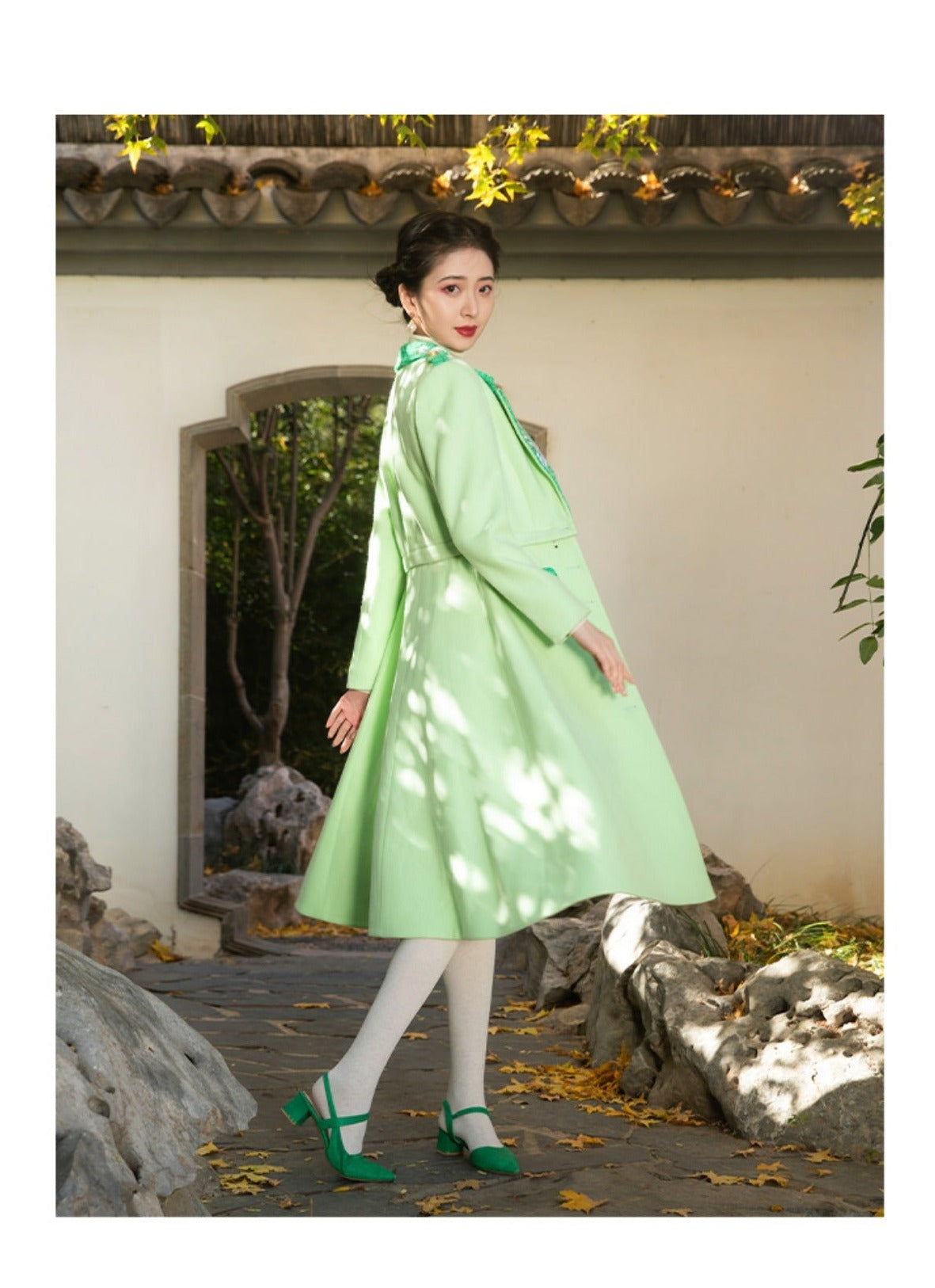 Magic Q original cream vanilla green seawater embroidery panels suit collar detachable hem coat