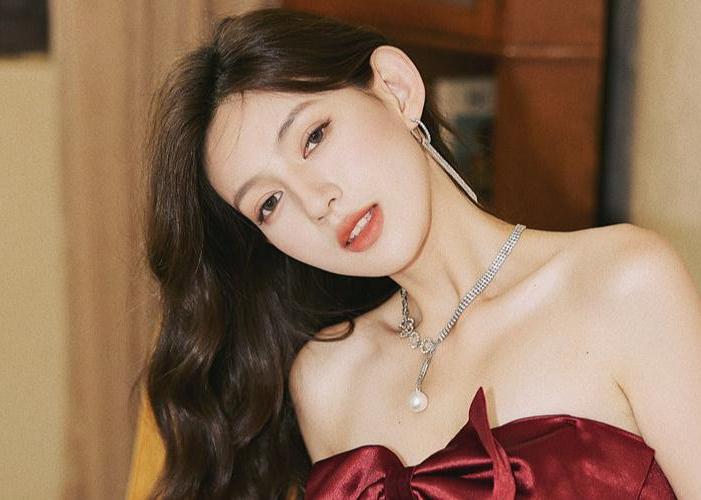 DOLLY Elegant American Style Sliver Diamond Earring-LULU